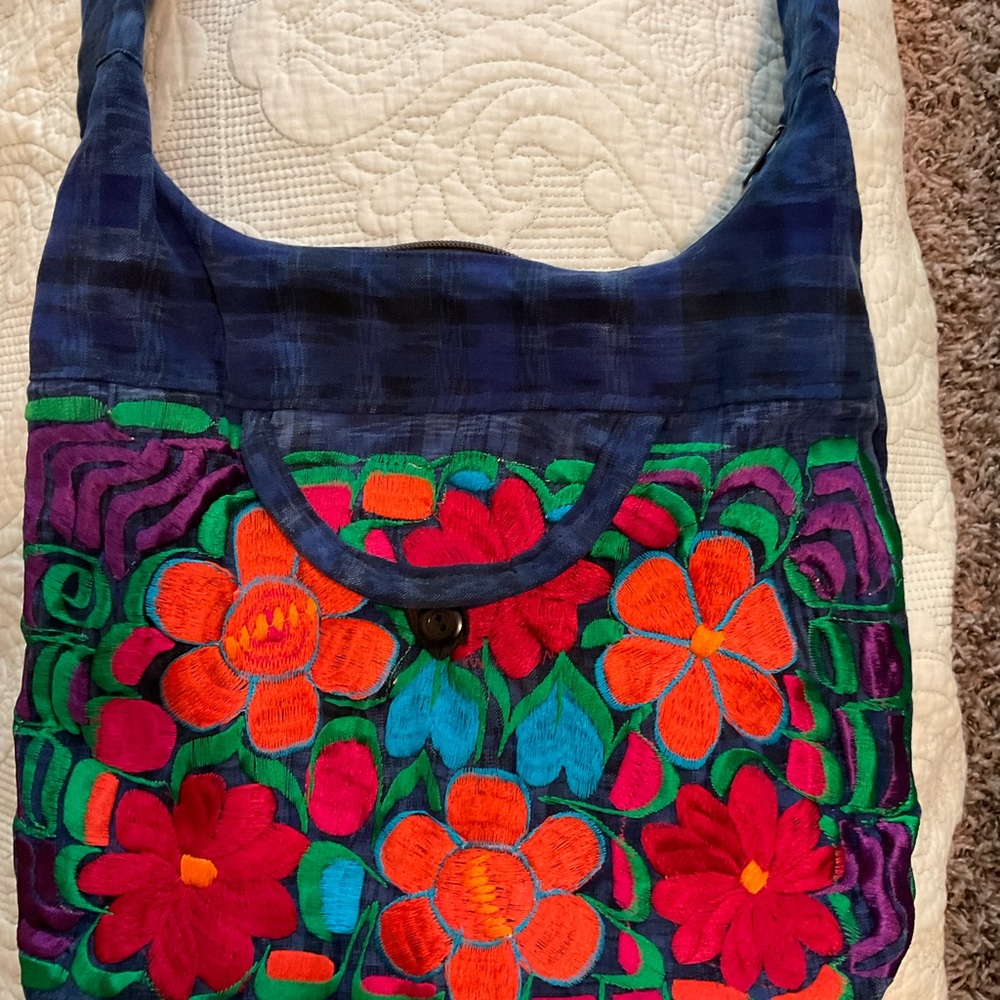Mexico embroidered purse with shoulder strap